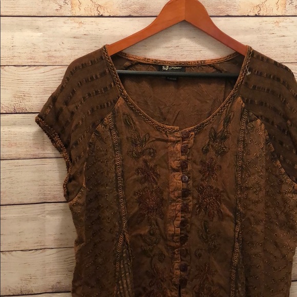 flower Tops - SALE: Hippie gorgeous orange plus size Flowy shirt